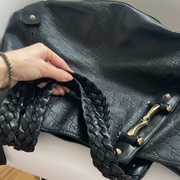 Gucci authentic and leather - Picture 7 of 13